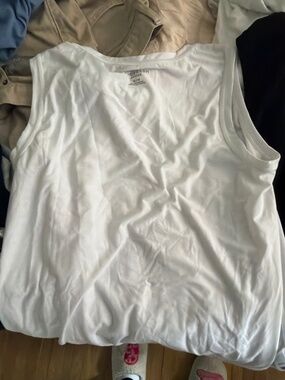 2 Joe Fresh Work out Tanks